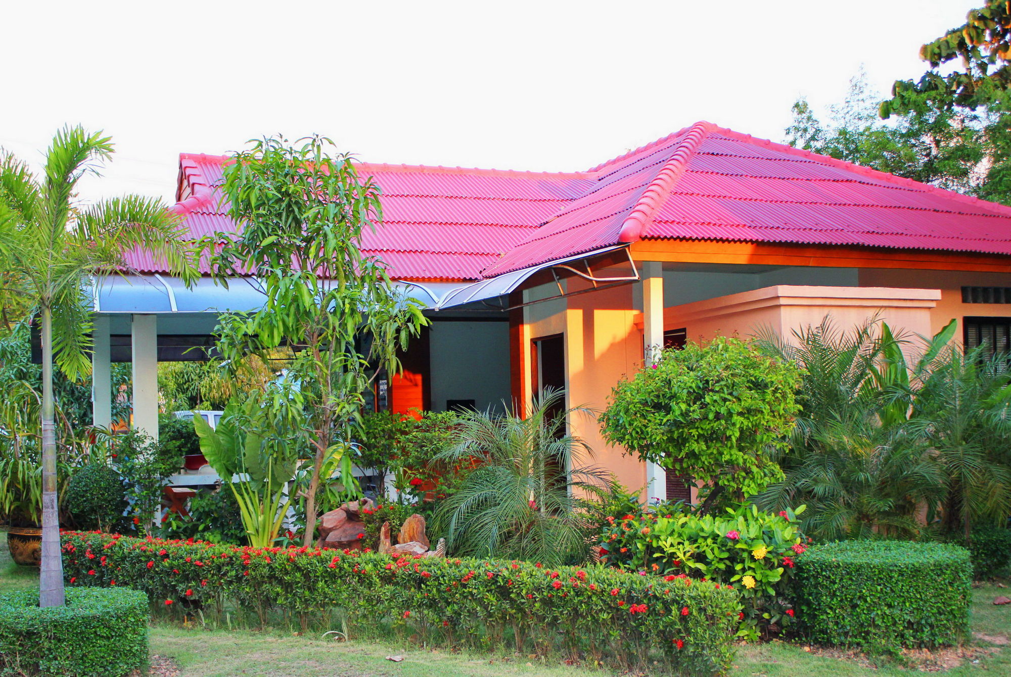 Lanta Pavilion Resort - Ko Lanta Buitenkant foto