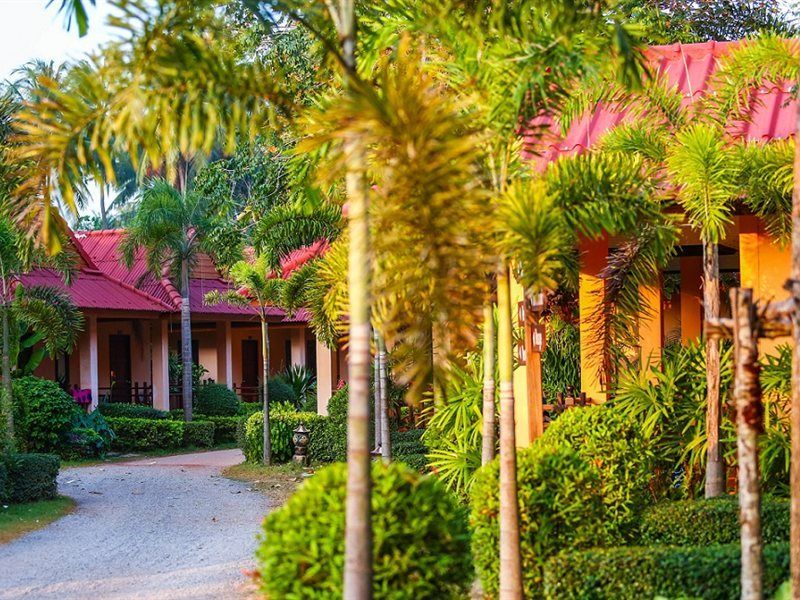 Lanta Pavilion Resort - Ko Lanta Buitenkant foto